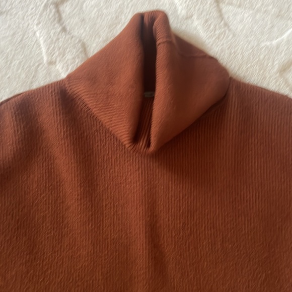 Free People Sweater - Picture 2 of 3